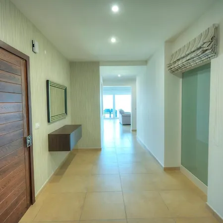 Cambridge Apartment Sliema