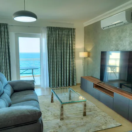 Cambridge Apartment Sliema