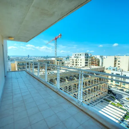Cambridge Apartment *