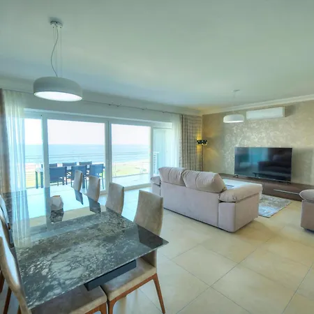 Cambridge Апартаменты