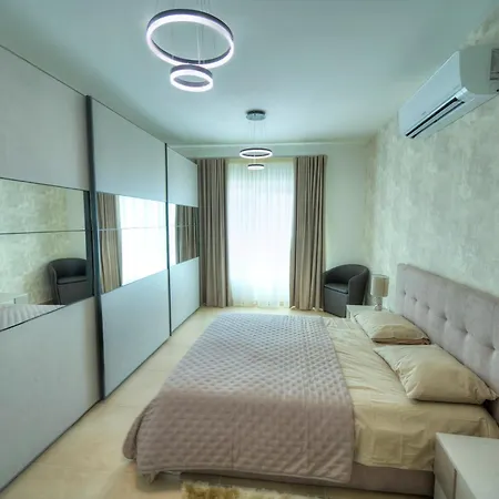 Апартаменты Cambridge Слима