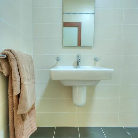 Cambridge Апартаменты