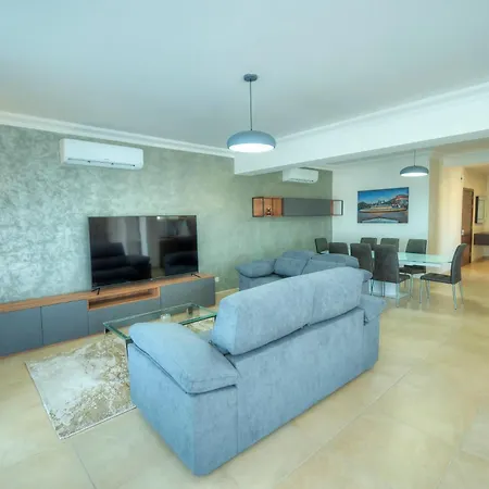 Cambridge Апартаменты