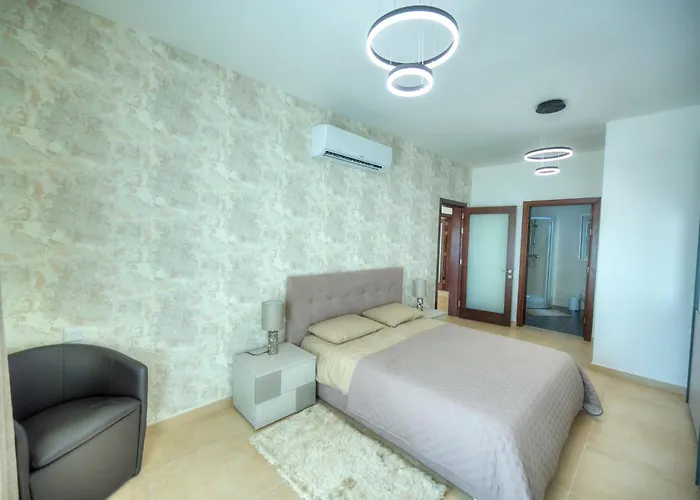 Cambridge Apartamento Sliema